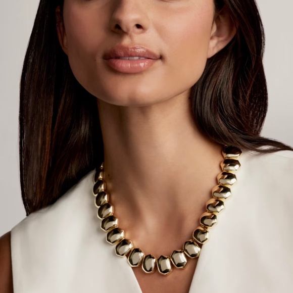 Kendra Scott Kaitlin Gold Statement Necklace - Picture 6 of 9